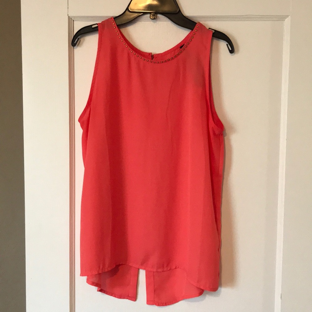 Renee C split back tank, size M